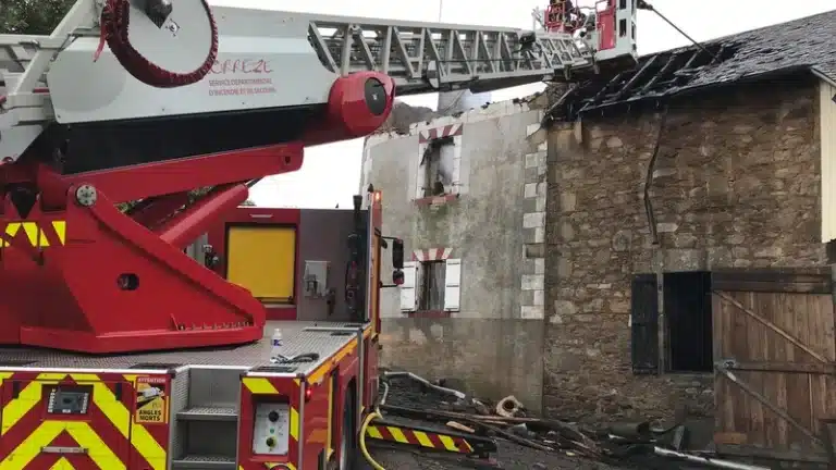 Incendie de maison : le corps de la femme recherchée a été retrouvé dans les décombres en Corrèze