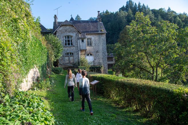 , En Corrèze, le castel Vuillier retrouve ses jardins historiques