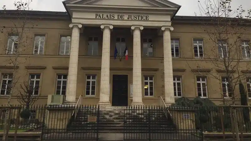 , Drame familial en Corrèze : un père de famille frappé mortellement au marteau, son fils déféré devant le juge